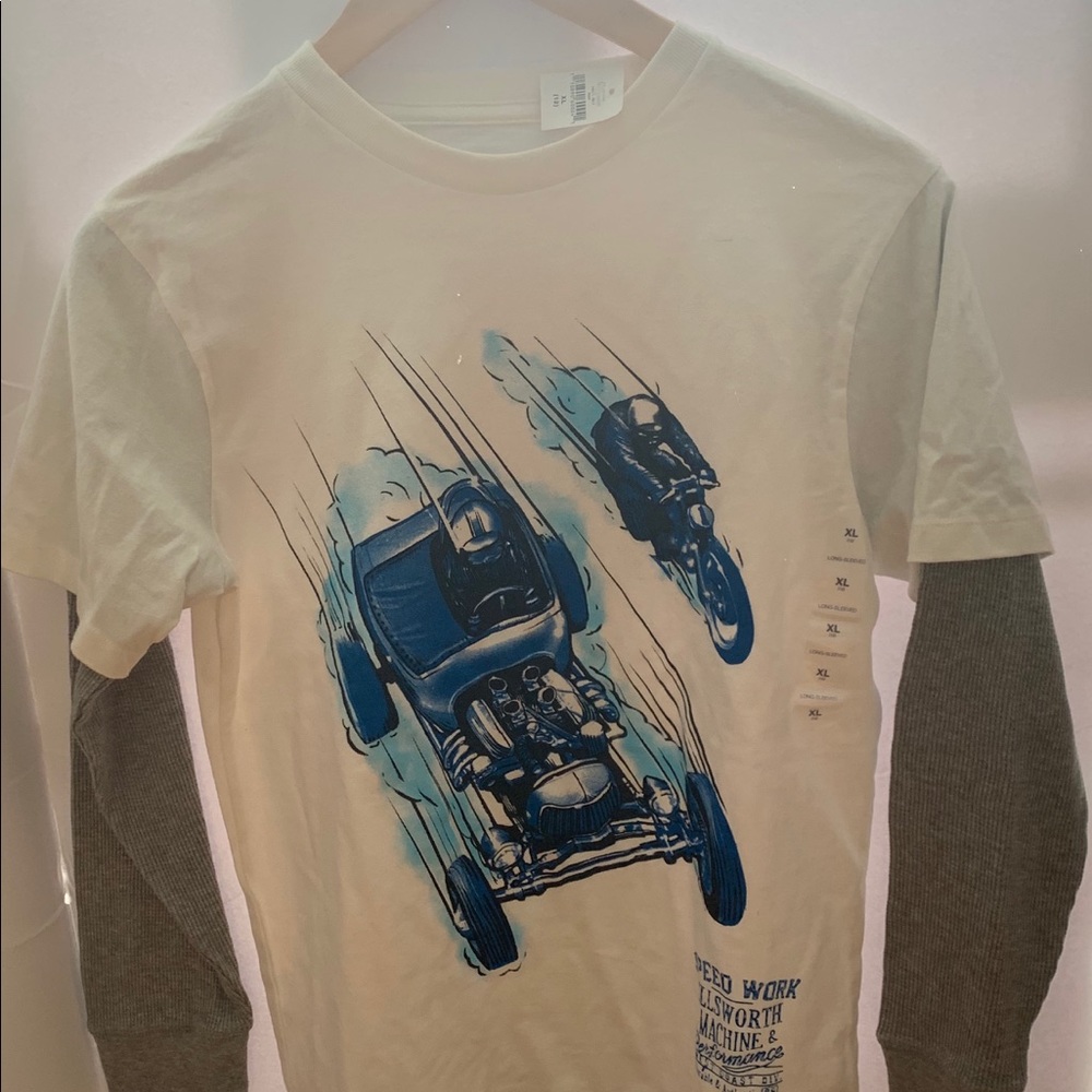 GAPkids boys long sleeve tee